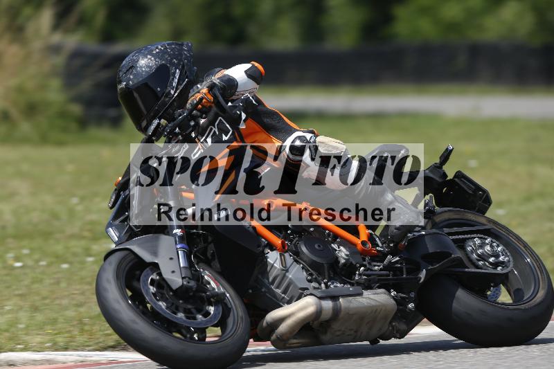 /27 12.06.2025 Ducati Schweiz Trackday Warmup  ADR/gruen-vert/27